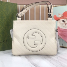 Gucci Shopping Bags